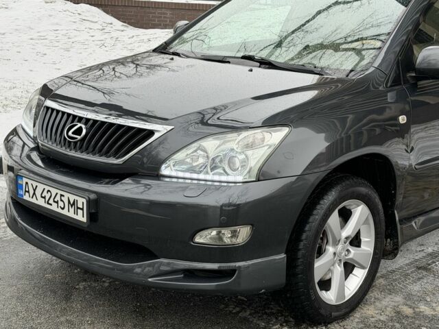 Серый Лексус РХ, объемом двигателя 3.5 л и пробегом 275 тыс. км за 12000 $, фото 1 на Automoto.ua