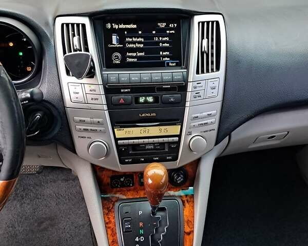 Серый Лексус РХ, объемом двигателя 3.46 л и пробегом 315 тыс. км за 11000 $, фото 20 на Automoto.ua