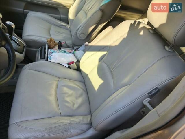 Серый Лексус РХ, объемом двигателя 3.3 л и пробегом 280 тыс. км за 10000 $, фото 1 на Automoto.ua