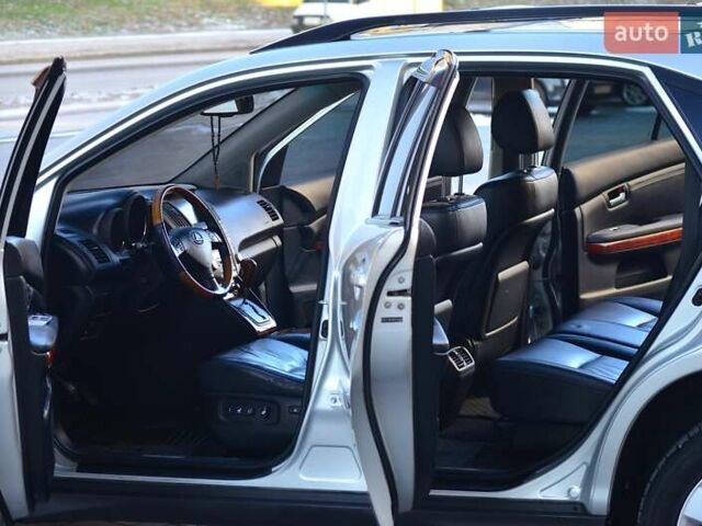 Серый Лексус РХ, объемом двигателя 3.5 л и пробегом 162 тыс. км за 12500 $, фото 17 на Automoto.ua