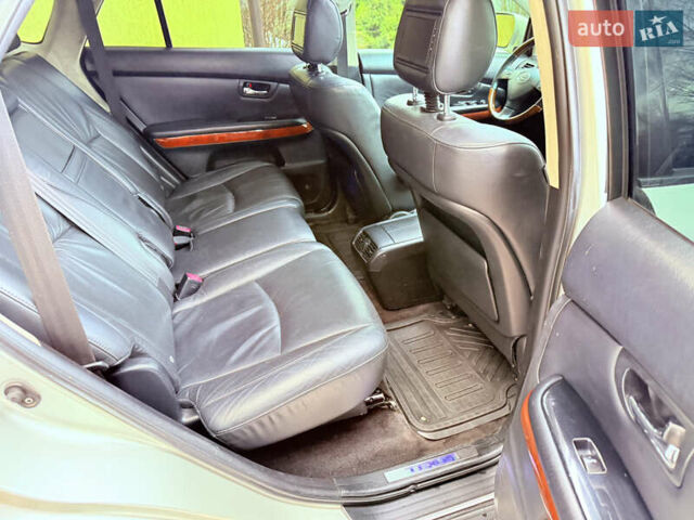 Сірий Лексус РХ, об'ємом двигуна 3.3 л та пробігом 221 тис. км за 8900 $, фото 40 на Automoto.ua