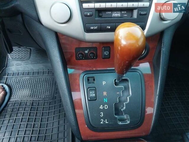 Лексус РХ 2007 в Николаеве на Automoto.ua Серый Лексус РХ, объемом двигателя 3.46 л и пробегом 246 тыс. км за 9400 $, фото 20 на Automoto.ua