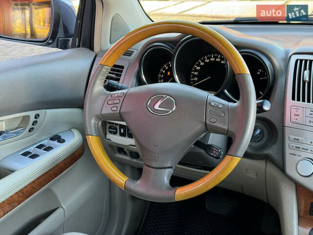 Серый Лексус РХ, объемом двигателя 3.46 л и пробегом 282 тыс. км за 11500 $, фото 7 на Automoto.ua