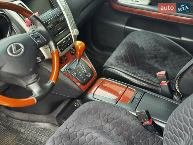 Серый Лексус РХ, объемом двигателя 3.46 л и пробегом 266 тыс. км за 10900 $, фото 25 на Automoto.ua
