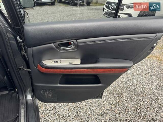 Серый Лексус РХ, объемом двигателя 3.46 л и пробегом 233 тыс. км за 10500 $, фото 62 на Automoto.ua