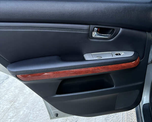 Сірий Лексус РХ, об'ємом двигуна 3.46 л та пробігом 173 тис. км за 13500 $, фото 16 на Automoto.ua