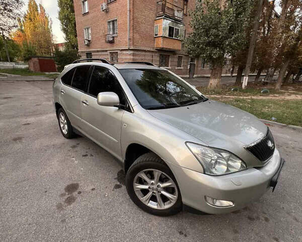 Серый Лексус РХ, объемом двигателя 3 л и пробегом 222 тыс. км за 9300 $, фото 2 на Automoto.ua
