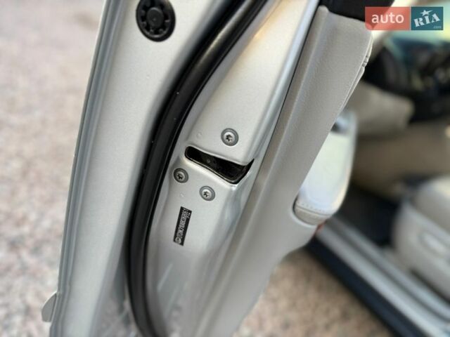 Сірий Лексус РХ, об'ємом двигуна 3.46 л та пробігом 281 тис. км за 11700 $, фото 18 на Automoto.ua