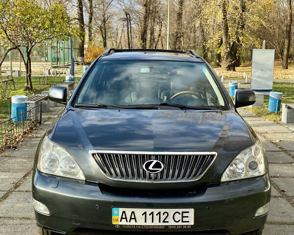 Серый Лексус РХ, объемом двигателя 3.46 л и пробегом 157 тыс. км за 12500 $, фото 1 на Automoto.ua