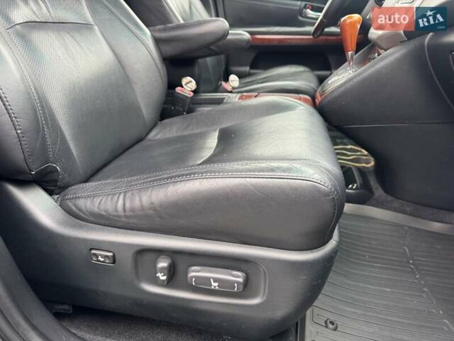 Серый Лексус РХ, объемом двигателя 3.46 л и пробегом 233 тыс. км за 10500 $, фото 73 на Automoto.ua