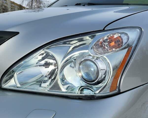 Серый Лексус РХ, объемом двигателя 3.3 л и пробегом 300 тыс. км за 10499 $, фото 11 на Automoto.ua