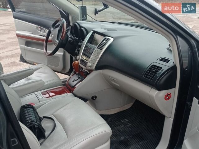 Серый Лексус РХ, объемом двигателя 3.46 л и пробегом 227 тыс. км за 12400 $, фото 8 на Automoto.ua