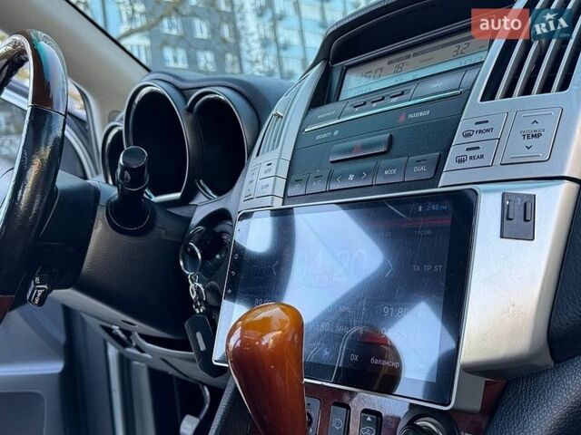 Серый Лексус РХ, объемом двигателя 3.46 л и пробегом 210 тыс. км за 8900 $, фото 31 на Automoto.ua
