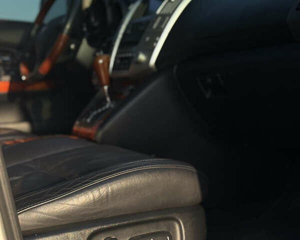 Серый Лексус РХ, объемом двигателя 0 л и пробегом 170 тыс. км за 11500 $, фото 6 на Automoto.ua