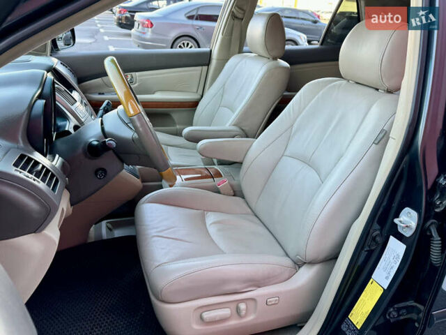 Серый Лексус РХ, объемом двигателя 3.46 л и пробегом 282 тыс. км за 11500 $, фото 3 на Automoto.ua