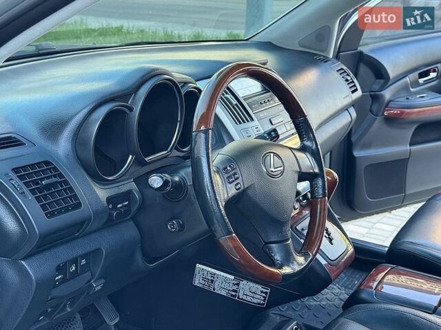 Серый Лексус РХ, объемом двигателя 3.46 л и пробегом 210 тыс. км за 8900 $, фото 23 на Automoto.ua
