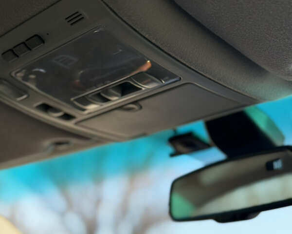 Серый Лексус РХ, объемом двигателя 0 л и пробегом 170 тыс. км за 11500 $, фото 9 на Automoto.ua