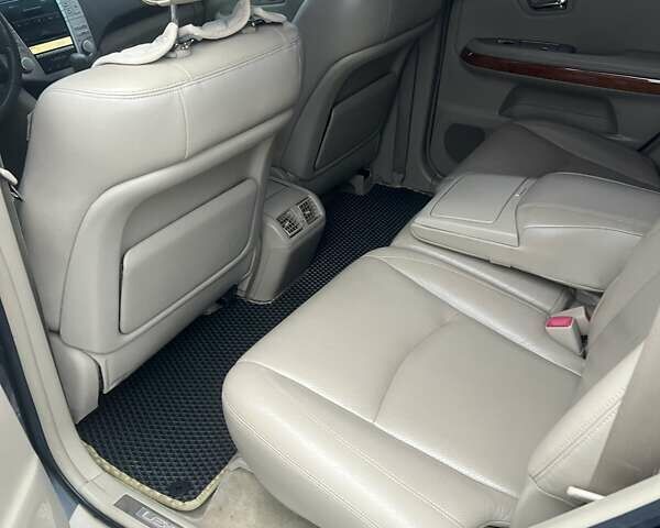 Сірий Лексус РХ, об'ємом двигуна 3.46 л та пробігом 228 тис. км за 11300 $, фото 7 на Automoto.ua