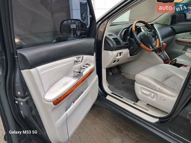 Серый Лексус РХ, объемом двигателя 3.46 л и пробегом 315 тыс. км за 11000 $, фото 15 на Automoto.ua