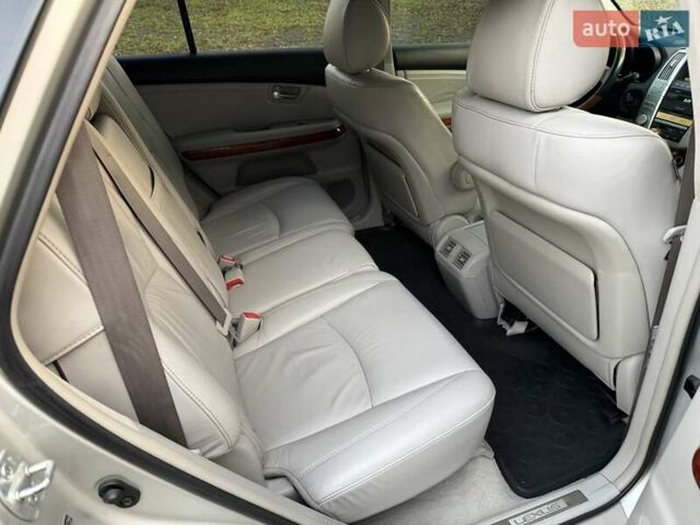 Серый Лексус РХ, объемом двигателя 3.5 л и пробегом 183 тыс. км за 11500 $, фото 13 на Automoto.ua