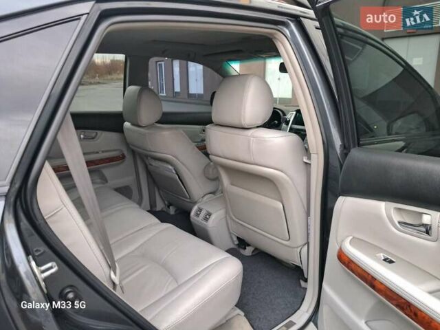 Серый Лексус РХ, объемом двигателя 3.46 л и пробегом 315 тыс. км за 11000 $, фото 10 на Automoto.ua