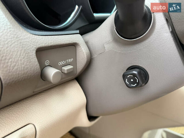 Серый Лексус РХ, объемом двигателя 3.46 л и пробегом 275 тыс. км за 12000 $, фото 24 на Automoto.ua