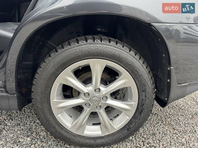 Серый Лексус РХ, объемом двигателя 3.46 л и пробегом 233 тыс. км за 10500 $, фото 50 на Automoto.ua