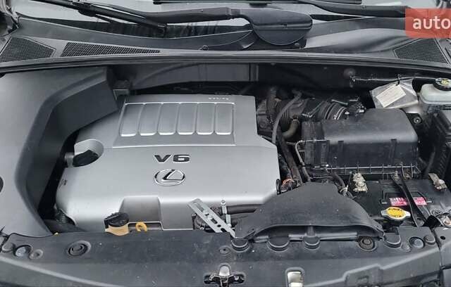 Серый Лексус РХ, объемом двигателя 3.5 л и пробегом 195 тыс. км за 10750 $, фото 12 на Automoto.ua