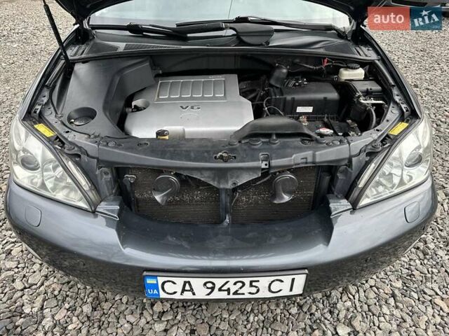 Серый Лексус РХ, объемом двигателя 3.5 л и пробегом 297 тыс. км за 11200 $, фото 4 на Automoto.ua