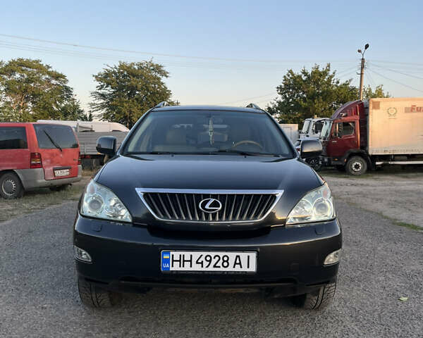 Серый Лексус РХ, объемом двигателя 3.5 л и пробегом 173 тыс. км за 15800 $, фото 1 на Automoto.ua