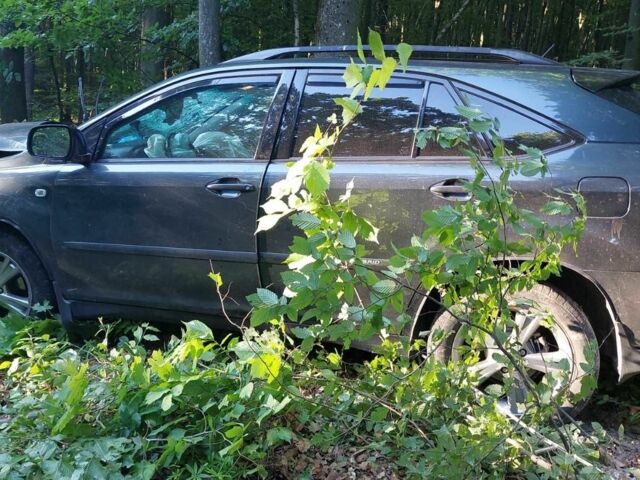 Серый Лексус РХ, объемом двигателя 3.3 л и пробегом 310 тыс. км за 2400 $, фото 1 на Automoto.ua