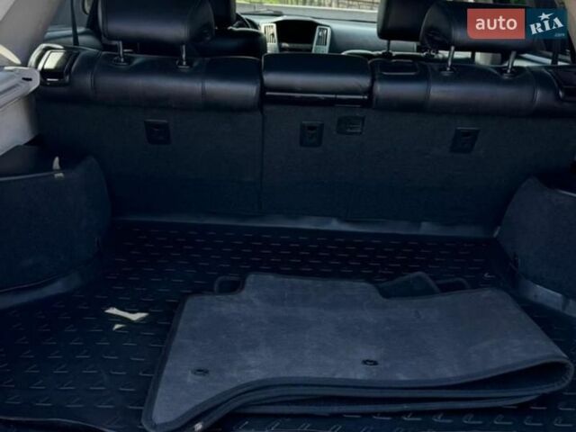 Серый Лексус РХ, объемом двигателя 3.3 л и пробегом 230 тыс. км за 13000 $, фото 10 на Automoto.ua