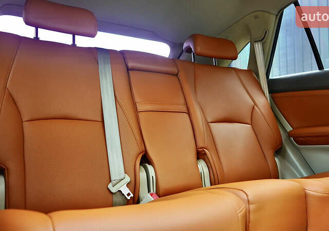 Серый Лексус РХ, объемом двигателя 3.5 л и пробегом 335 тыс. км за 13500 $, фото 42 на Automoto.ua