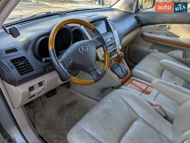 Сірий Лексус РХ, об'ємом двигуна 3.3 л та пробігом 226 тис. км за 11800 $, фото 10 на Automoto.ua