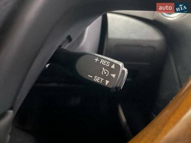 Сірий Лексус РХ, об'ємом двигуна 3.46 л та пробігом 237 тис. км за 14490 $, фото 27 на Automoto.ua