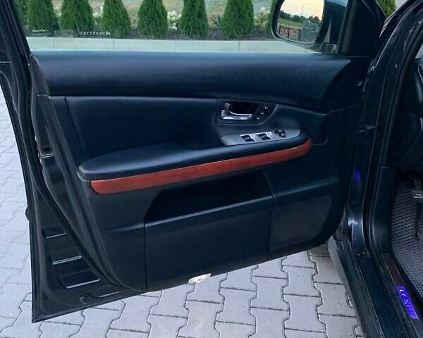 Лексус РХ 2008 в Тернополе на Automoto.ua Серый Лексус РХ, объемом двигателя 3.3 л и пробегом 226 тыс. км за 12000 $, фото 8 на Automoto.ua