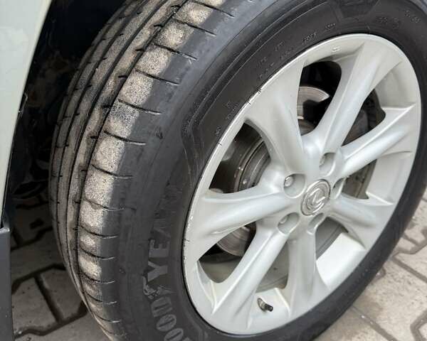 Серый Лексус РХ, объемом двигателя 3.46 л и пробегом 207 тыс. км за 12500 $, фото 5 на Automoto.ua