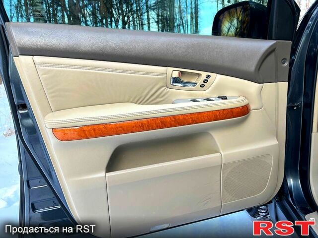 Серый Лексус РХ, объемом двигателя 3.5 л и пробегом 19200 тыс. км за 9850 $, фото 7 на Automoto.ua