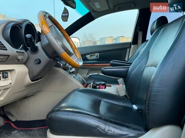 Серый Лексус РХ, объемом двигателя 3.5 л и пробегом 299 тыс. км за 10900 $, фото 37 на Automoto.ua