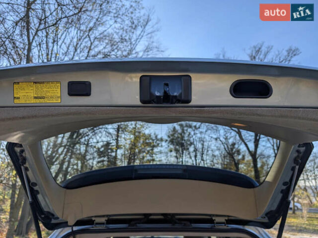 Сірий Лексус РХ, об'ємом двигуна 3.3 л та пробігом 226 тис. км за 11800 $, фото 17 на Automoto.ua