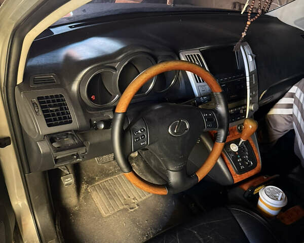 Сірий Лексус РХ, об'ємом двигуна 3.5 л та пробігом 370 тис. км за 9999 $, фото 9 на Automoto.ua