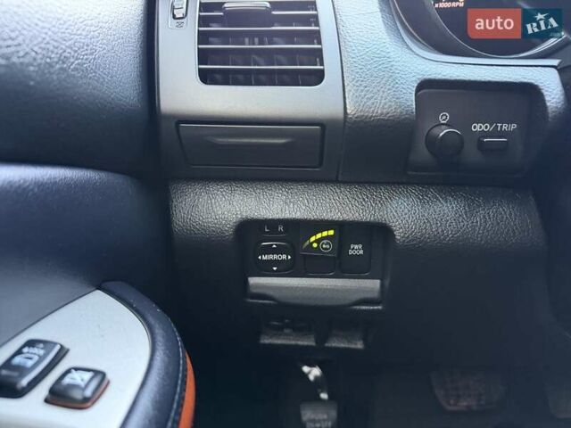 Серый Лексус РХ, объемом двигателя 3.46 л и пробегом 171 тыс. км за 11900 $, фото 23 на Automoto.ua