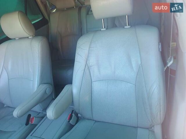 Серый Лексус РХ, объемом двигателя 3.46 л и пробегом 150 тыс. км за 12000 $, фото 2 на Automoto.ua