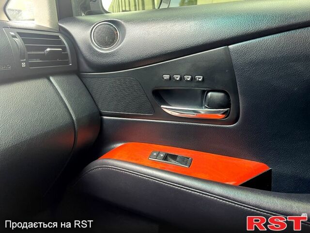 Сірий Лексус РХ, об'ємом двигуна 3.5 л та пробігом 207 тис. км за 15600 $, фото 4 на Automoto.ua