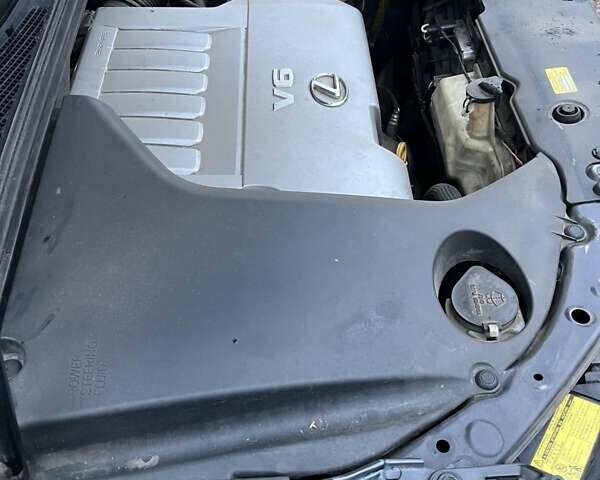 Серый Лексус РХ, объемом двигателя 3.44 л и пробегом 235 тыс. км за 10500 $, фото 11 на Automoto.ua