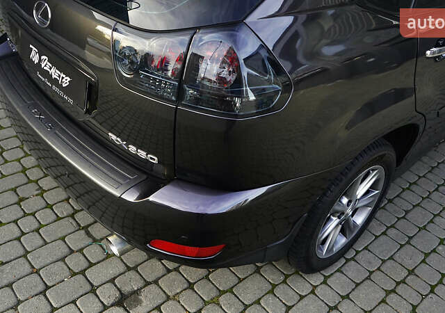 Серый Лексус РХ, объемом двигателя 3.5 л и пробегом 335 тыс. км за 13500 $, фото 17 на Automoto.ua