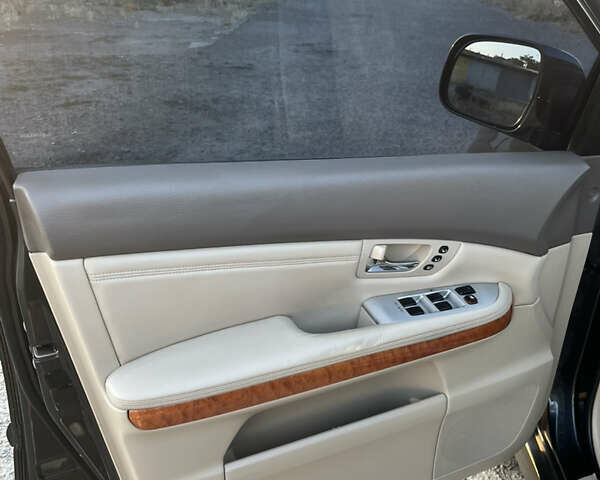 Серый Лексус РХ, объемом двигателя 3.5 л и пробегом 173 тыс. км за 15800 $, фото 26 на Automoto.ua