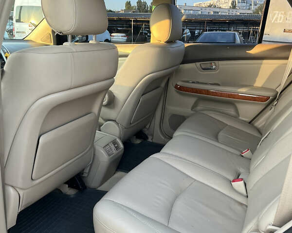 Серый Лексус РХ, объемом двигателя 3.5 л и пробегом 173 тыс. км за 14999 $, фото 24 на Automoto.ua