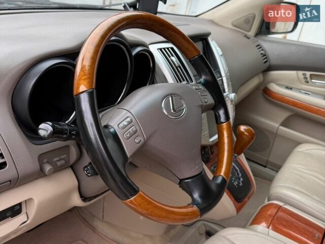 Серый Лексус РХ, объемом двигателя 3.46 л и пробегом 228 тыс. км за 12700 $, фото 65 на Automoto.ua