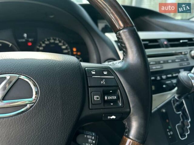 Лексус РХ 2009 в Одессе на Automoto.ua Серый Лексус РХ, объемом двигателя 3.46 л и пробегом 379 тыс. км за 19000 $, фото 24 на Automoto.ua